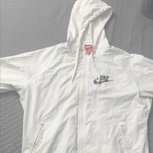White Nike windbreaker